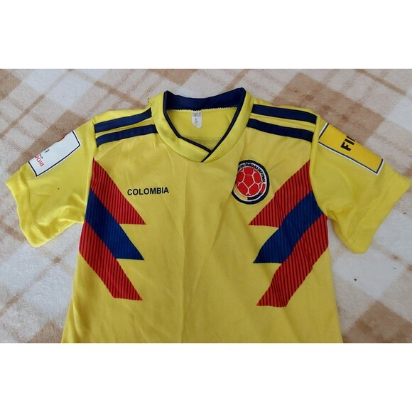 Columbia T Shirts Kids Russia 2018 Fifa World Cup ,10 Inch Of Armp To Armp,... - Picture 4 of 9